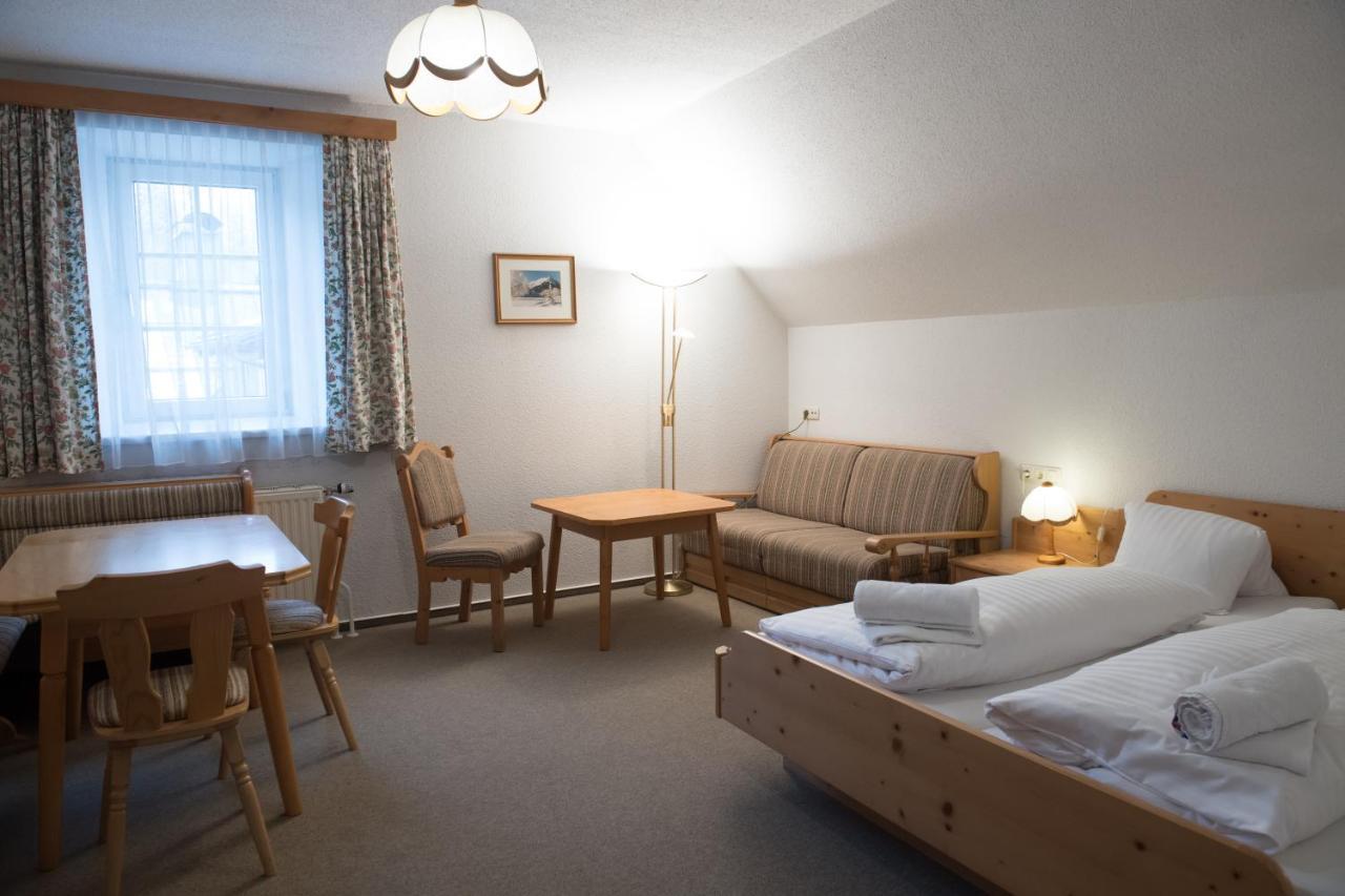 Blaue Traube Hotel Бад Аузее Екстериор снимка