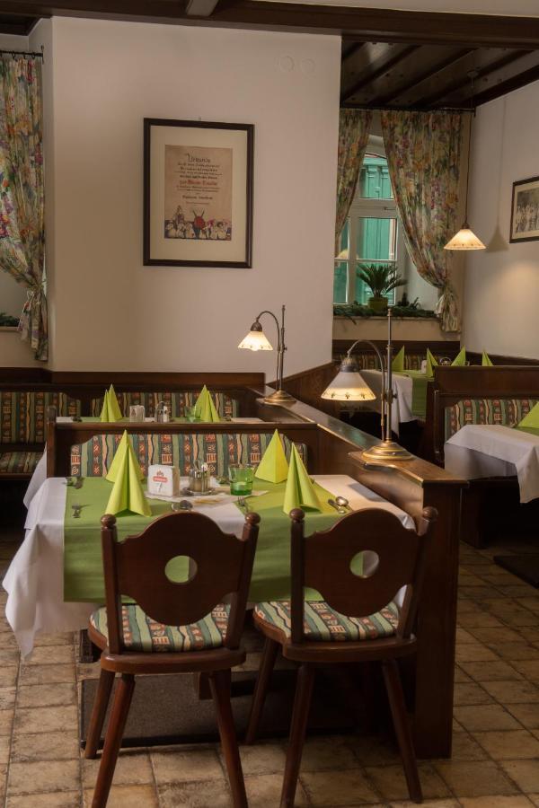 Blaue Traube Hotel Бад Аузее Екстериор снимка